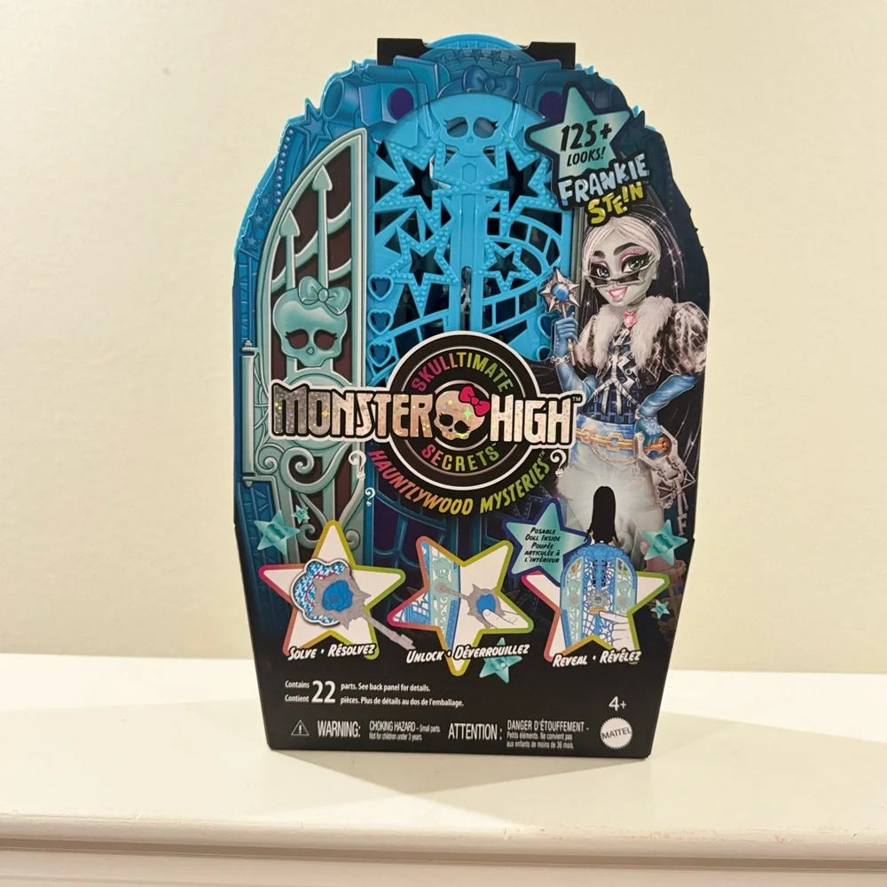 MONSTER HIGH Skulltimate Secrets Hauntlywood Mysteries Doll-Frankie Stein. NEW !